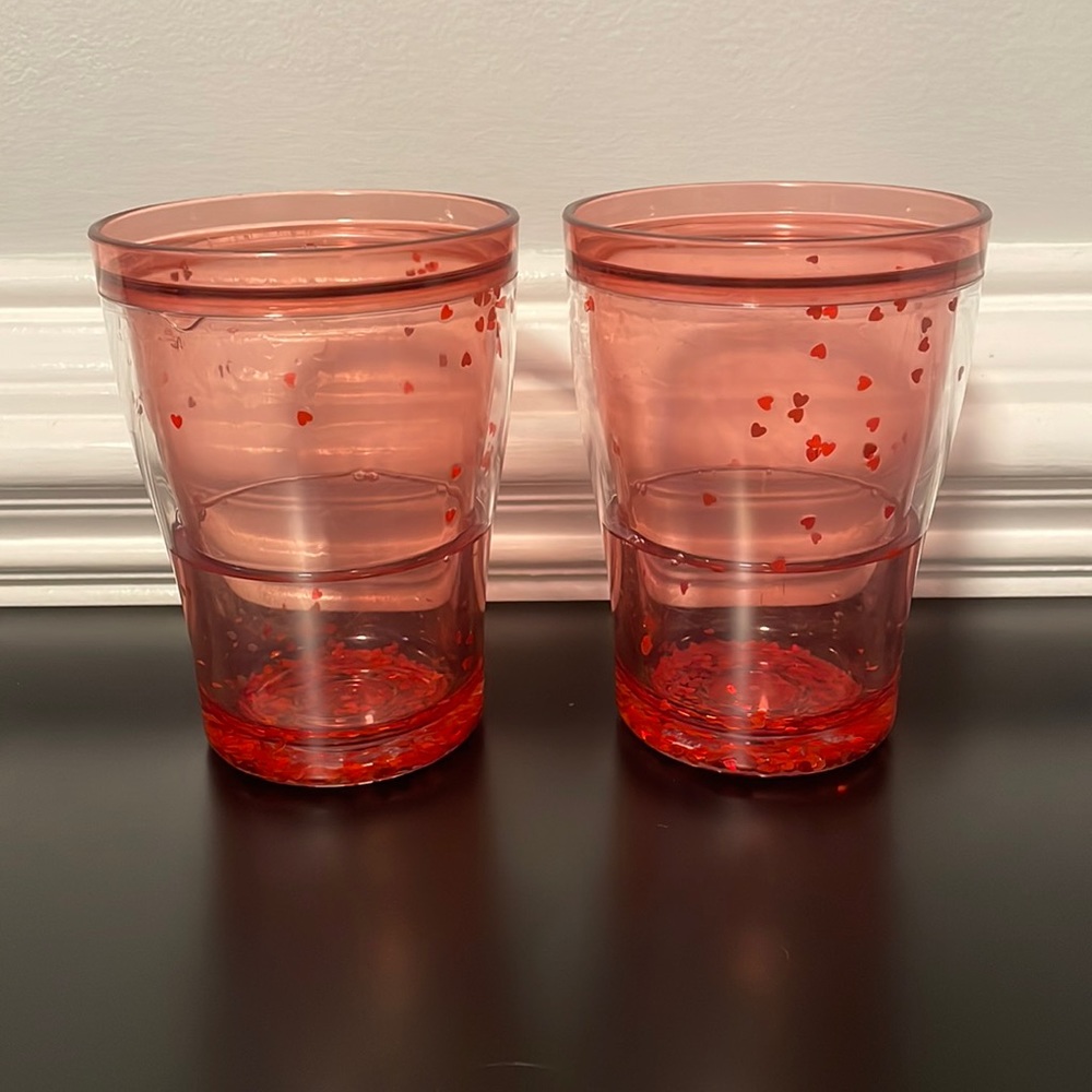 5 for $20: Target Valentine's Day cups with glitter hearts